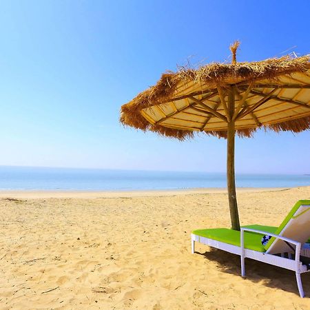 Serena Beach Resort Māndvi Екстериор снимка
