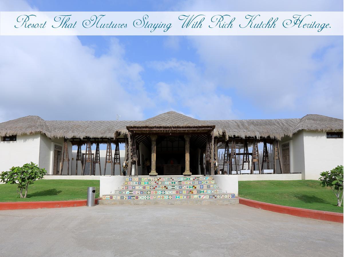 Serena Beach Resort Māndvi Екстериор снимка