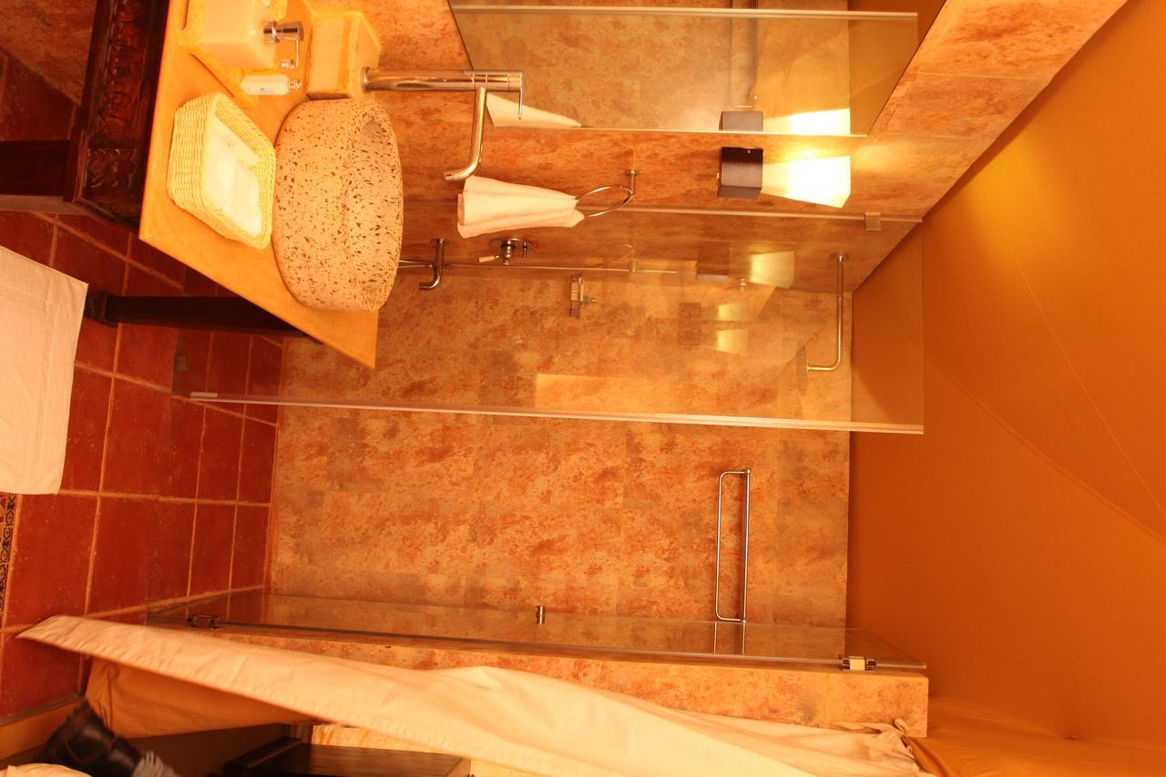 Serena Beach Resort Māndvi Екстериор снимка