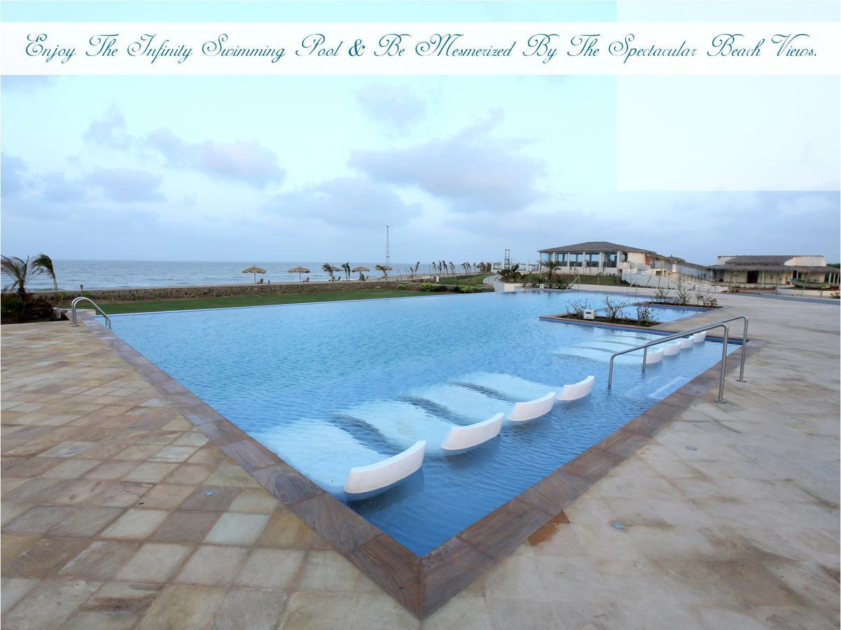 Serena Beach Resort Māndvi Екстериор снимка