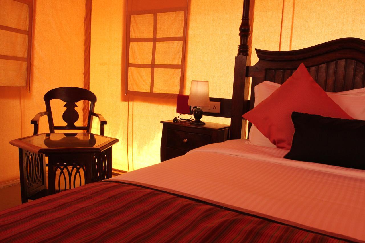 Serena Beach Resort Māndvi Екстериор снимка