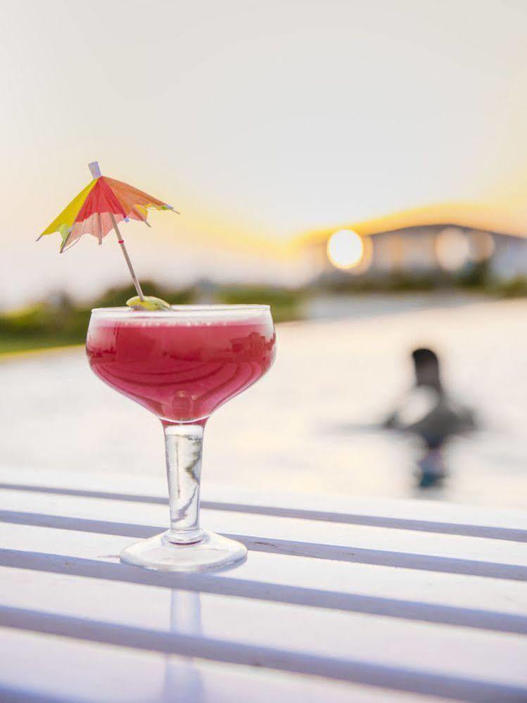 Serena Beach Resort Māndvi Екстериор снимка