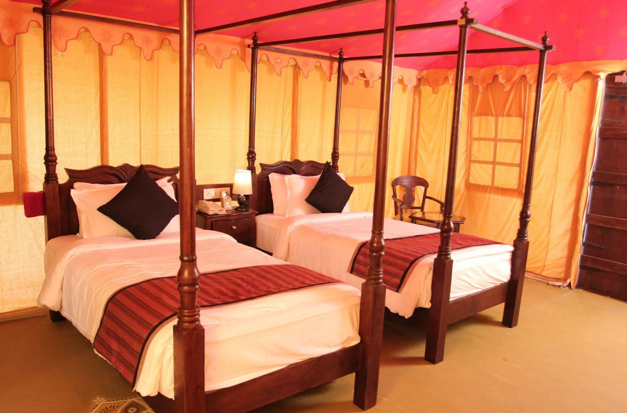 Serena Beach Resort Māndvi Екстериор снимка