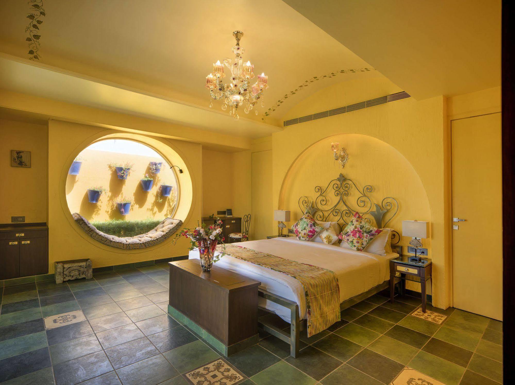 Serena Beach Resort Māndvi Екстериор снимка